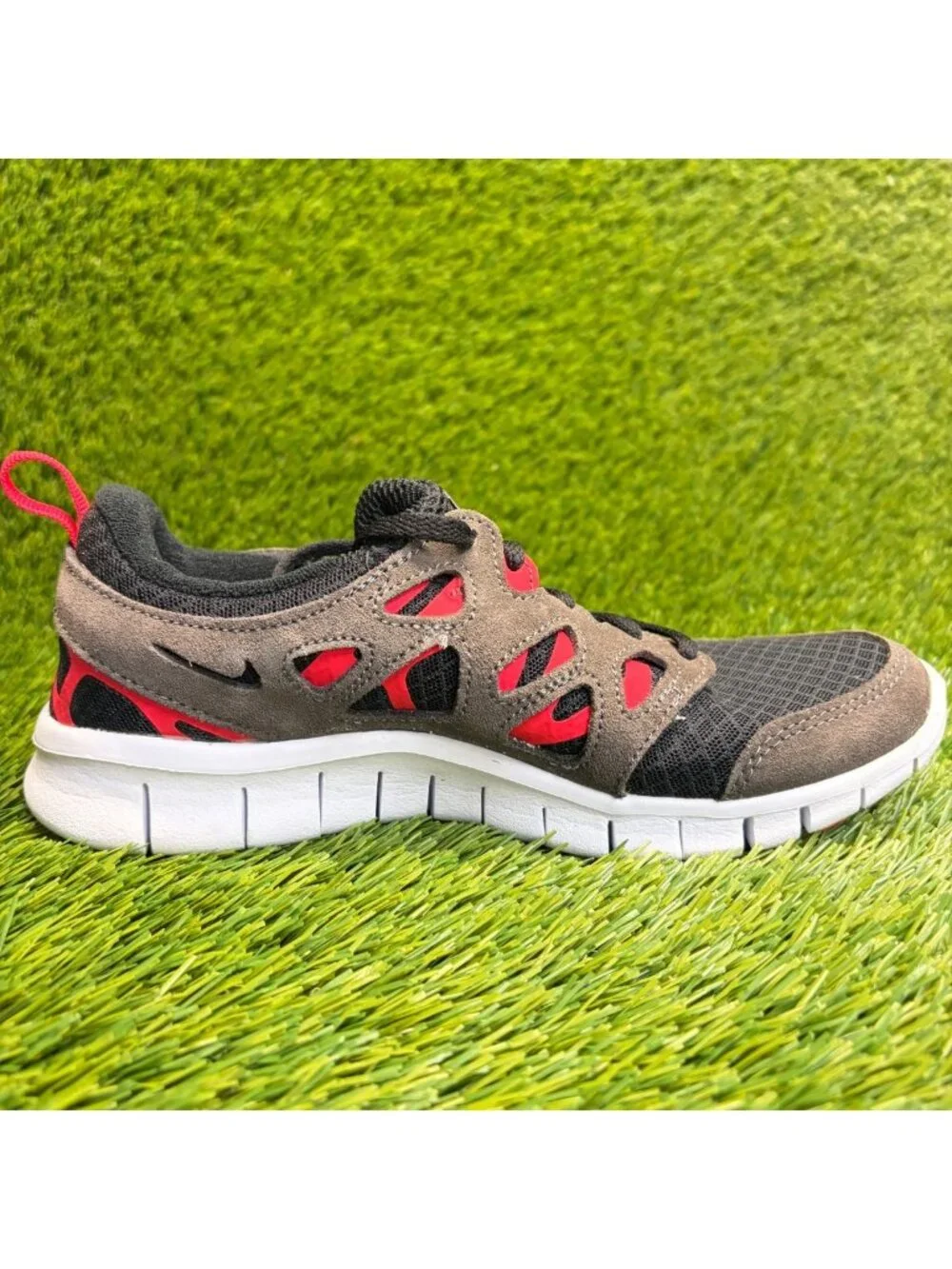 Nike please review